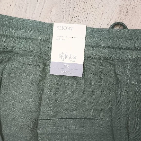 Style & Co plus Women's Tie-Front Shorts. New pale sage. 0X - Picture 5 of 5